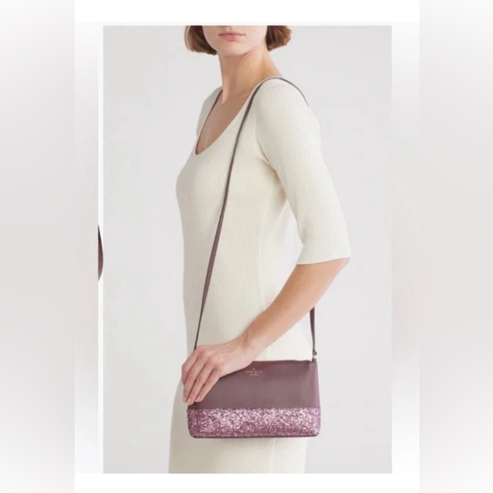 Kate Spade Glitter Greta
Court Crossbody bag.
Cherrywood color NWOT